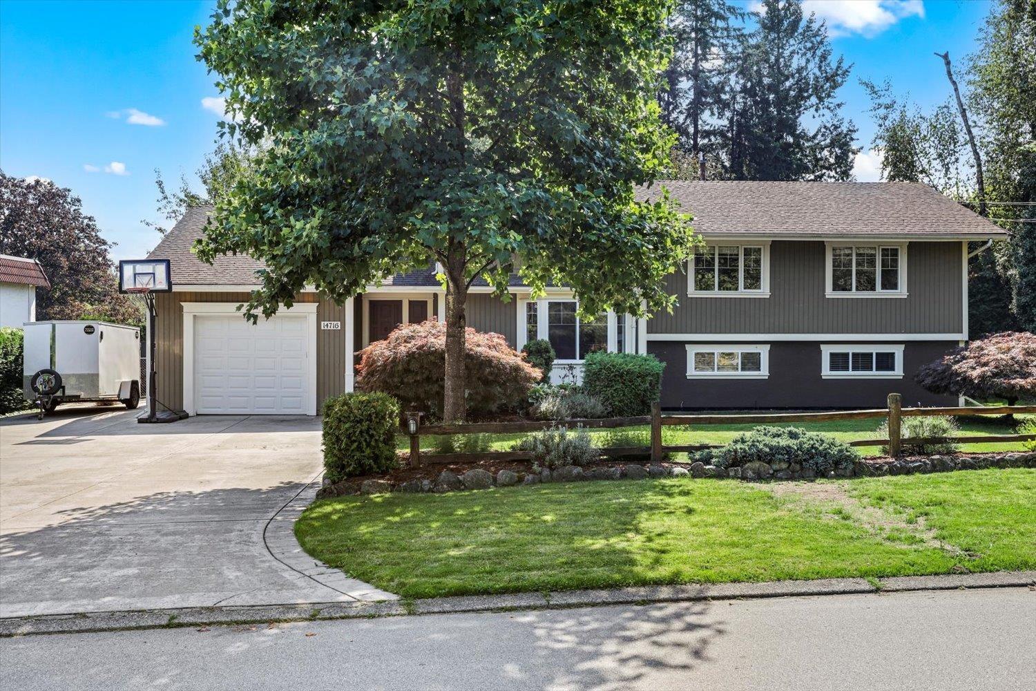 Property at 14716 55A AVENUE image 3