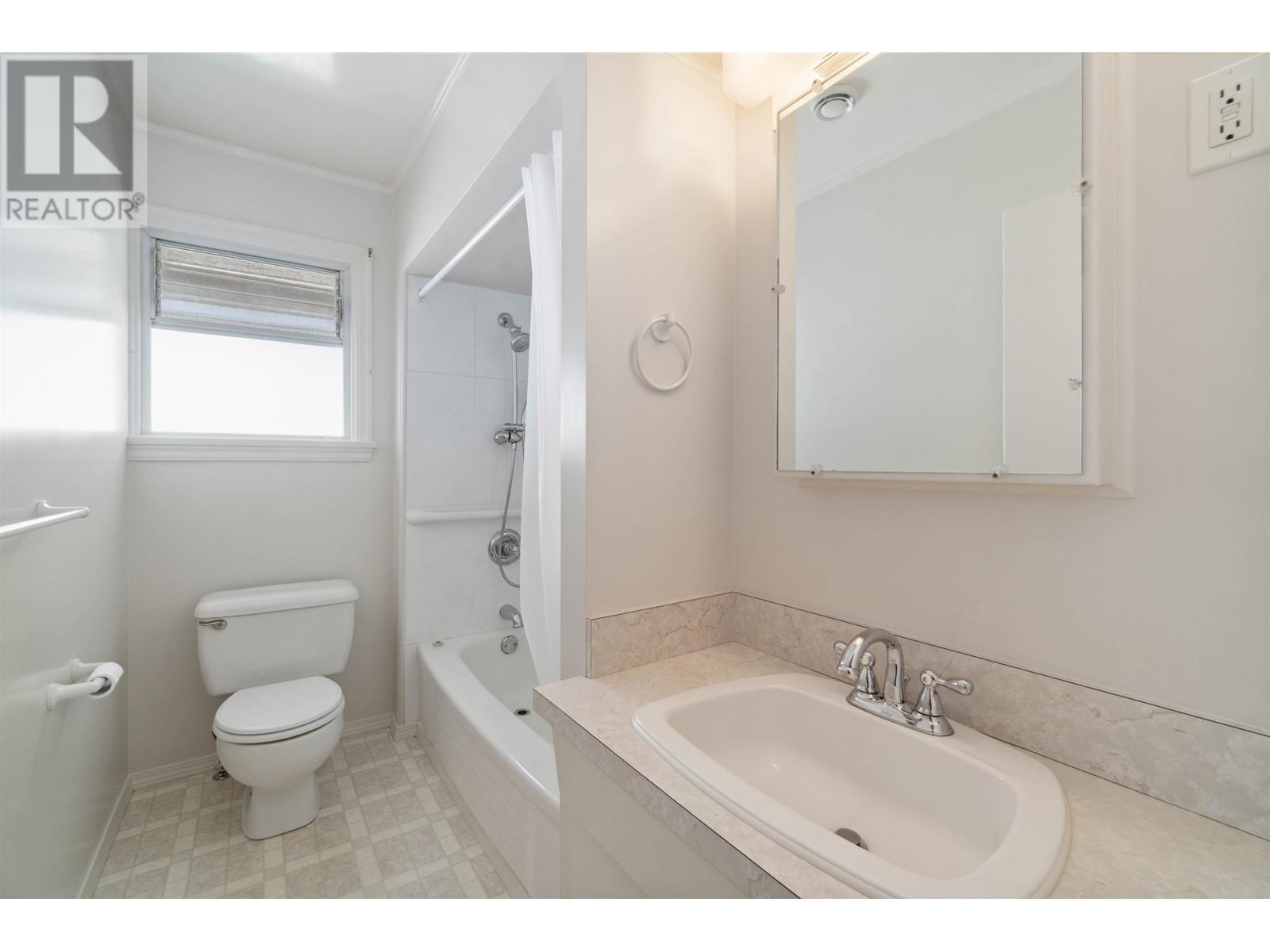6328 Commercial Street, Vancouver, British Columbia  V5P 3P3 - Photo 19 - R2994547
