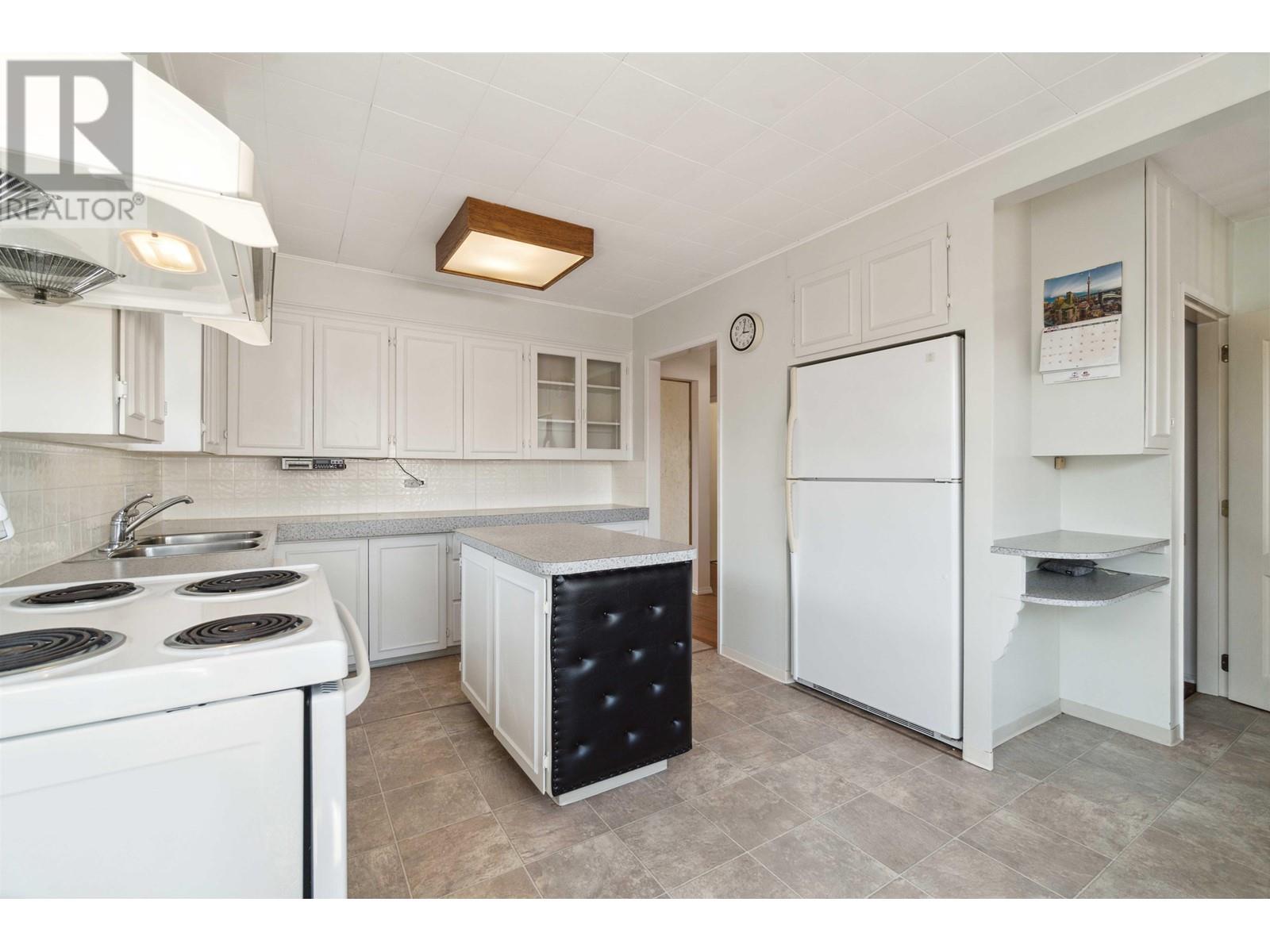 6328 Commercial Street, Vancouver, British Columbia  V5P 3P3 - Photo 13 - R2994547