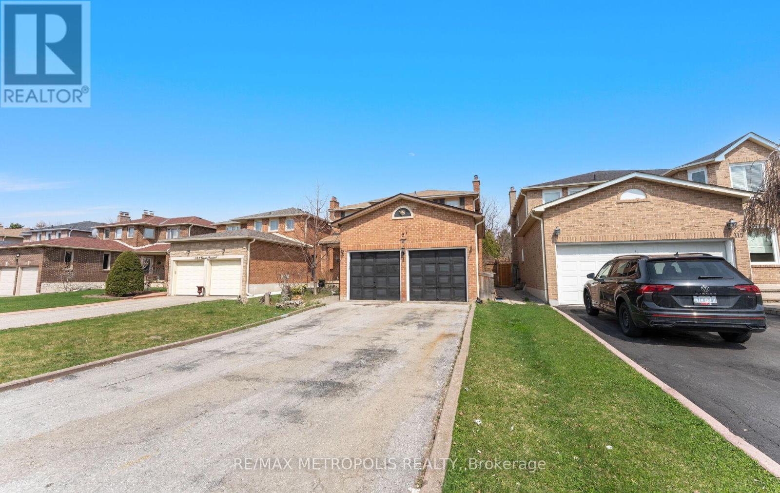 Property at 117 O'CONNOR CRESCENT image 3