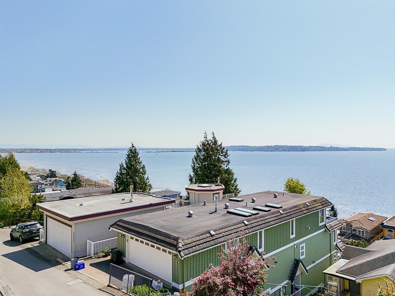 15416 Columbia Avenue, White Rock, British Columbia  V4B 1J9 - Photo 5 - R2993030