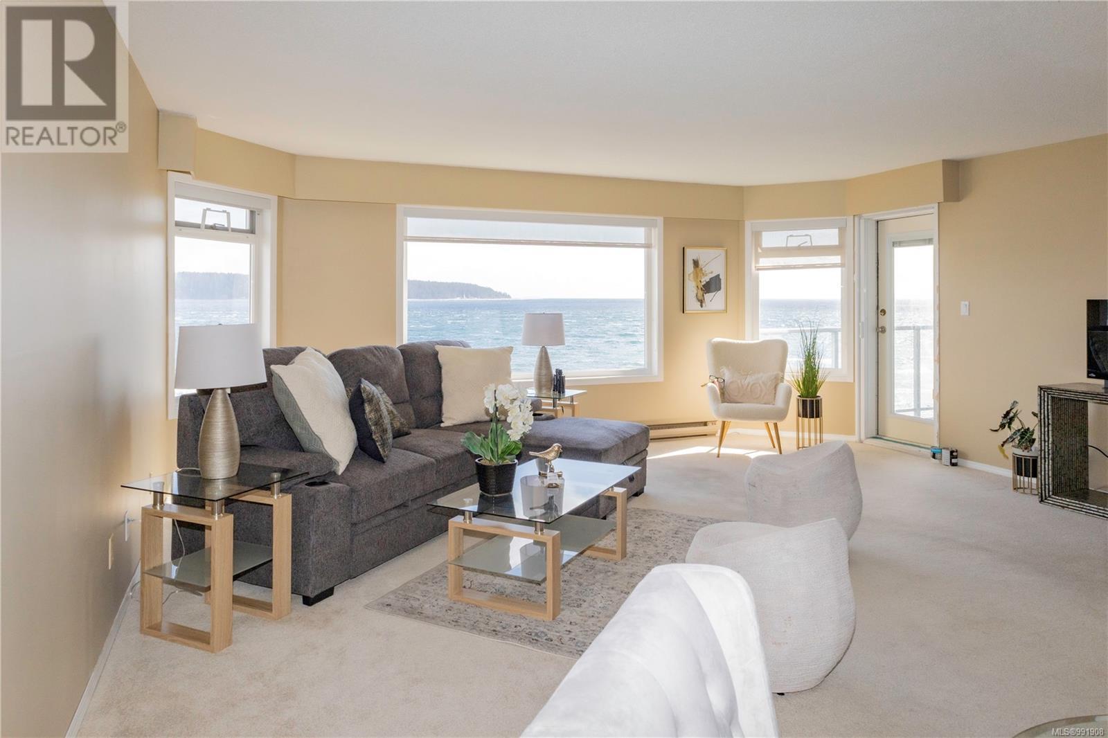 Property at 306 169 Island Hwy S image 3