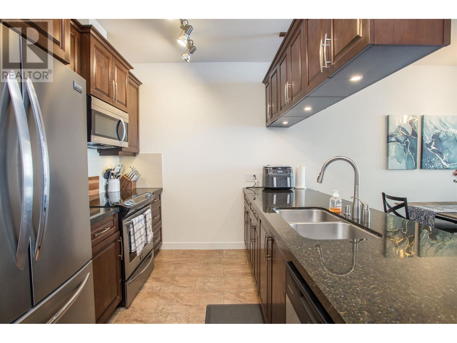415 11887 Burnett Street, Maple Ridge, British Columbia  V2X 6P6 - Photo 3 - R2994723