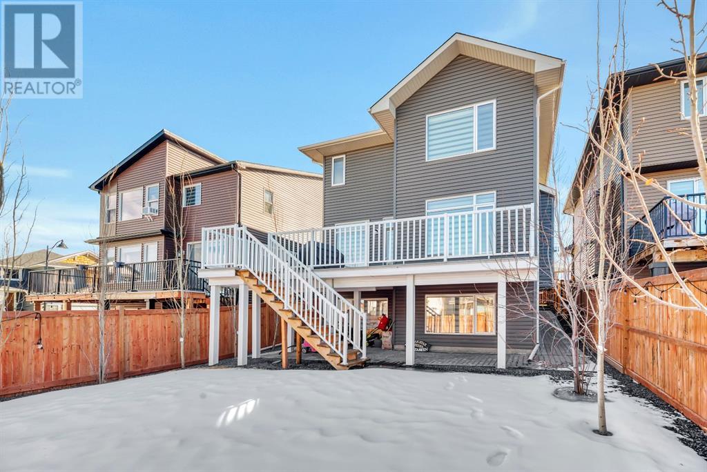 Property at 49 Crestbrook View SW image 3