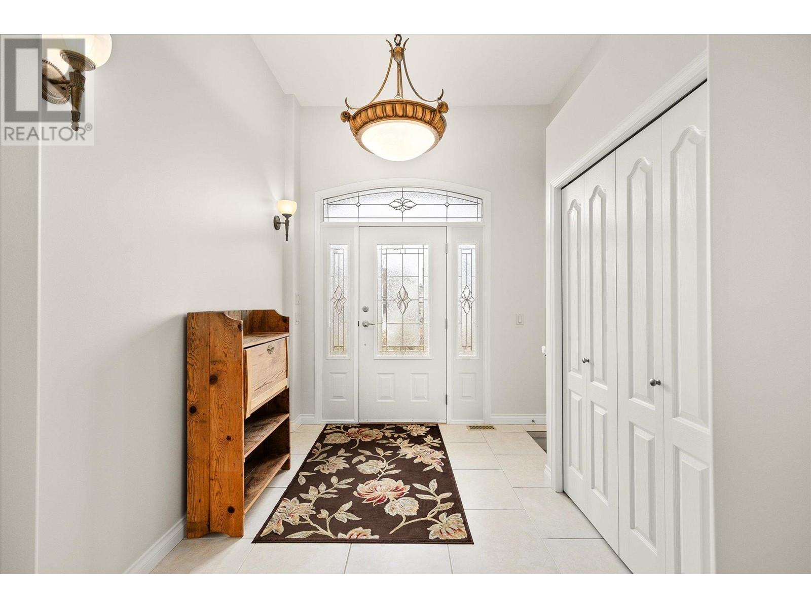 Property at 509 Curlew Drive image 2