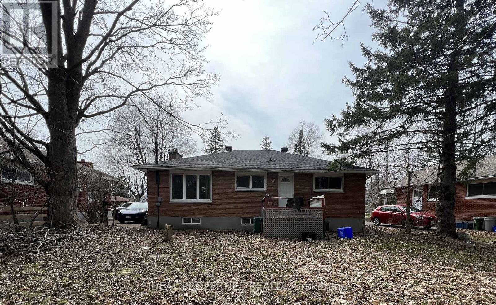 1217 Parkway Drive, Ottawa, Ontario  K2C 2W5 - Photo 21 - X12106385