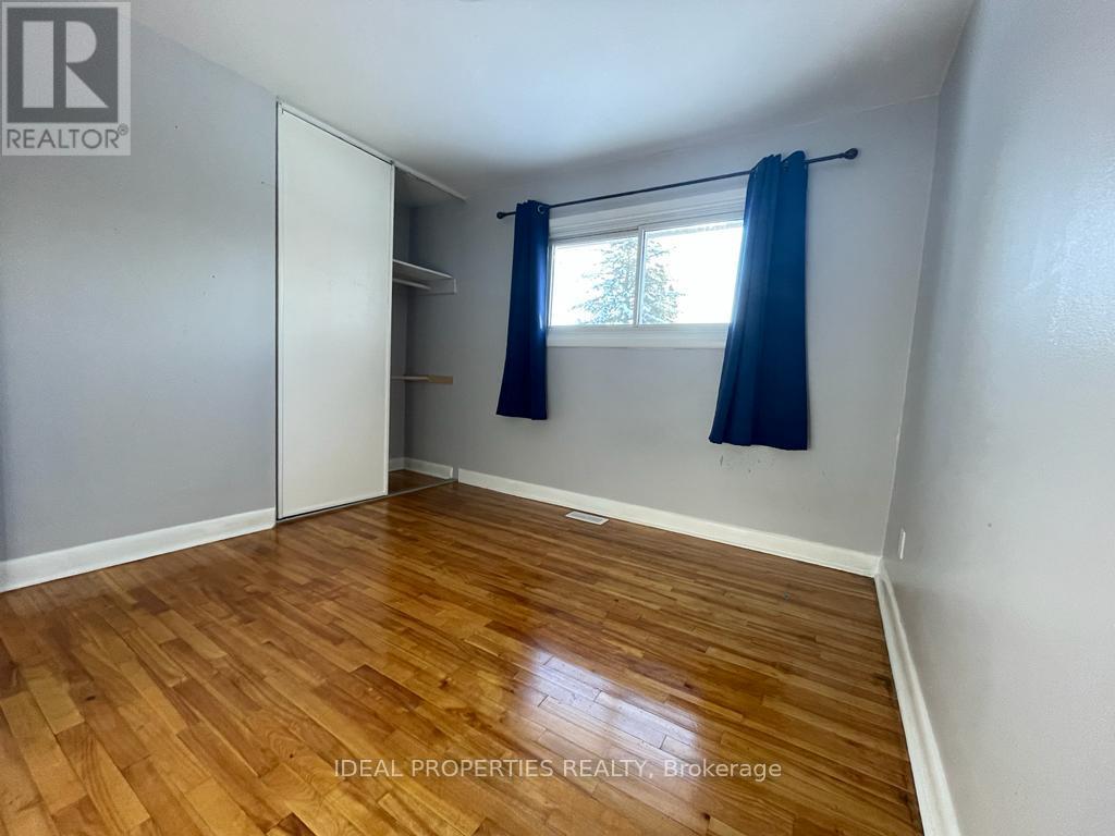 1217 Parkway Drive, Ottawa, Ontario  K2C 2W5 - Photo 8 - X12106385