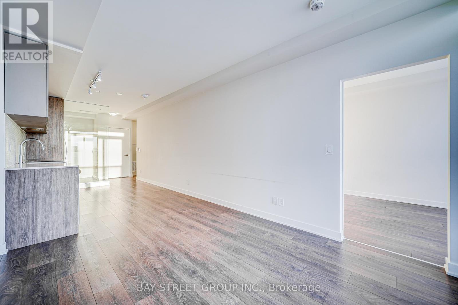 1211 - 2 Sonic Way, Toronto, Ontario  M3C 0P2 - Photo 19 - C12106570