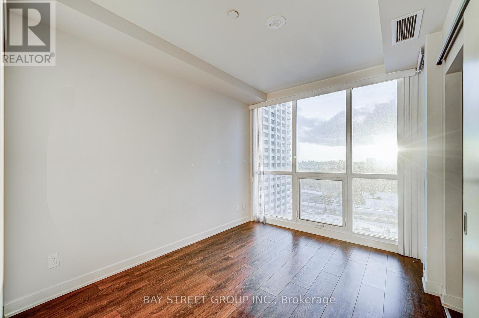 1211 - 2 Sonic Way, Toronto, Ontario  M3C 0P2 - Photo 22 - C12106570