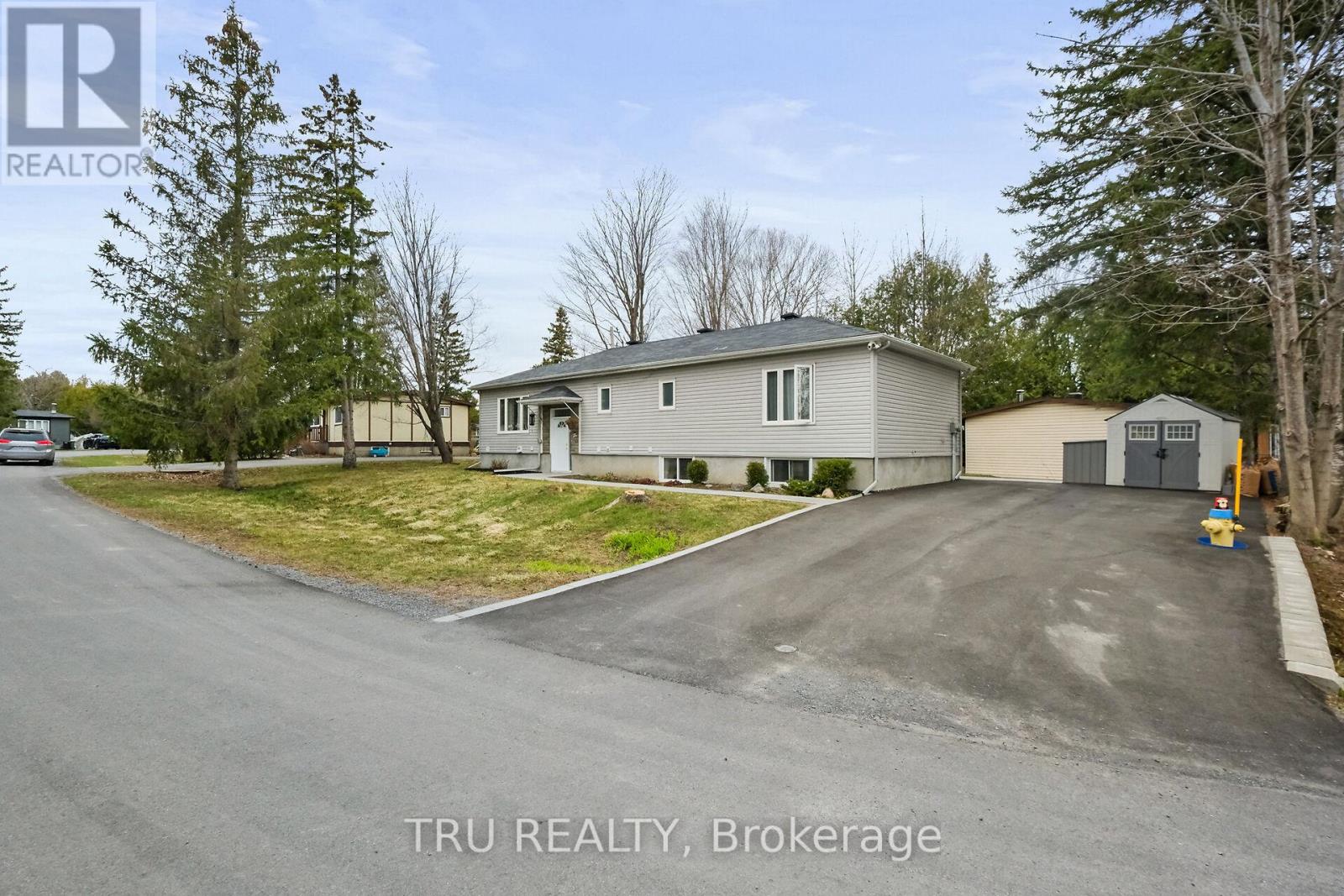 Property at 32 LAZY NOL COURT image 1