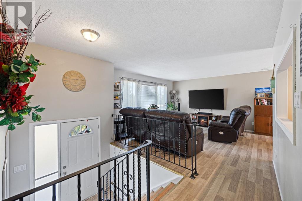 609 23 Street, Didsbury, Alberta  T0M 0W0 - Photo 6 - A2213601