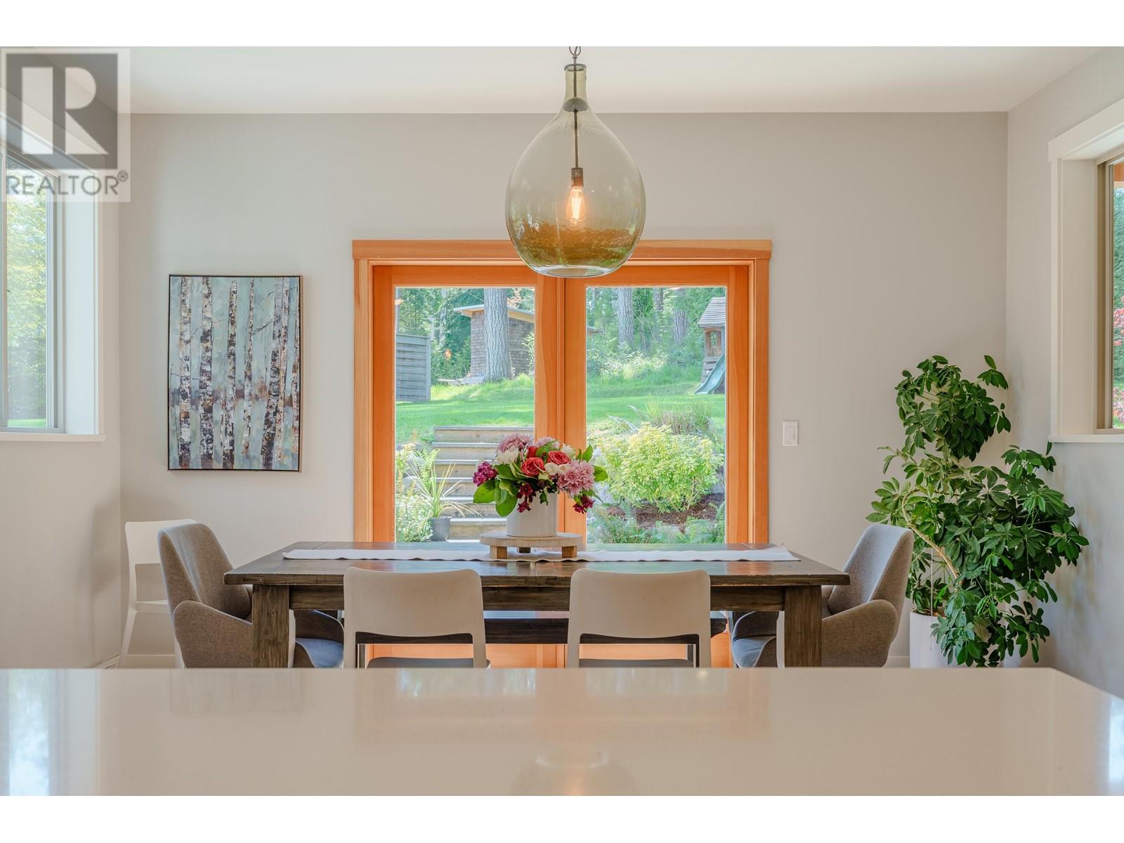 6707 Norwest Bay Road, Sechelt, British Columbia  V7Z 0S5 - Photo 10 - R2994726
