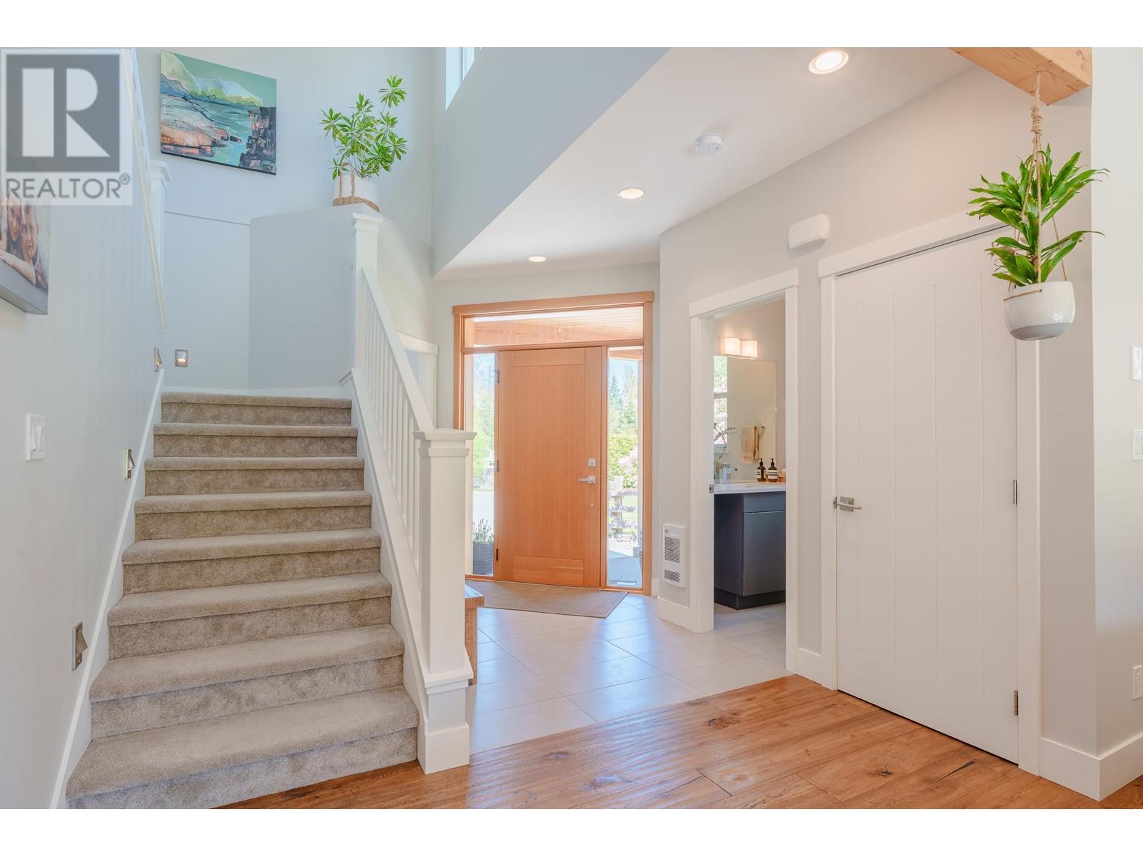 6707 Norwest Bay Road, Sechelt, British Columbia  V7Z 0S5 - Photo 19 - R2994726