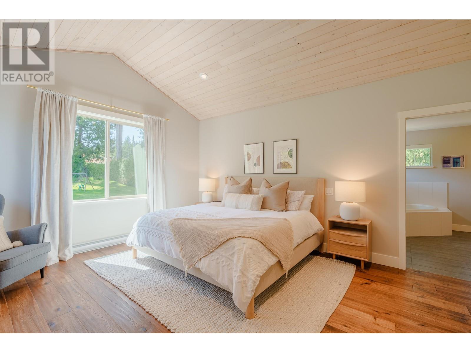 6707 Norwest Bay Road, Sechelt, British Columbia  V7Z 0S5 - Photo 22 - R2994726