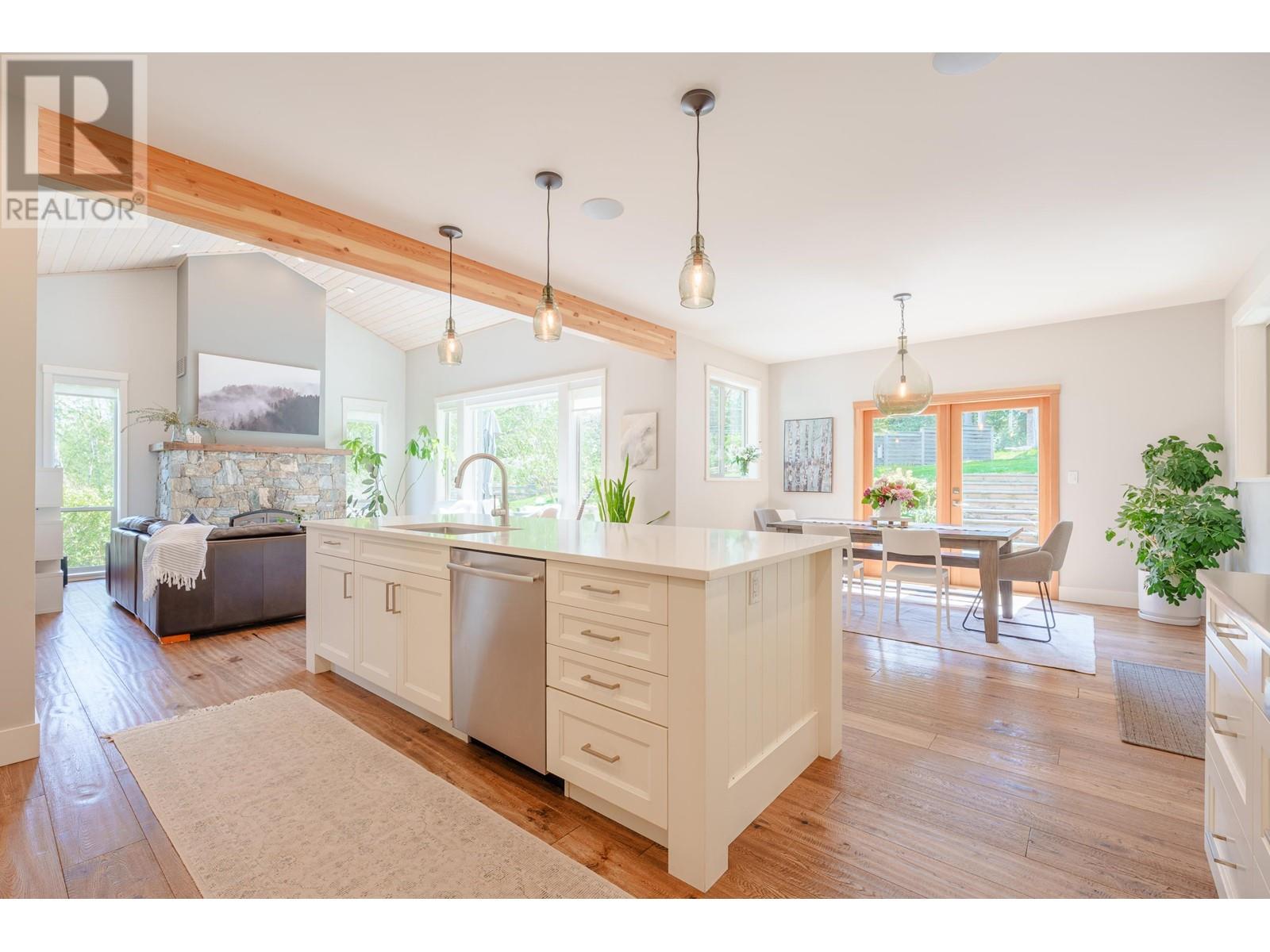 6707 Norwest Bay Road, Sechelt, British Columbia  V7Z 0S5 - Photo 8 - R2994726