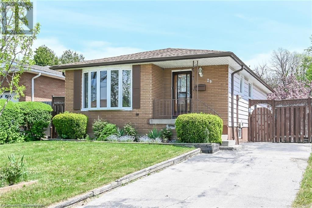 29 BIRCHCLIFFE Crescent, Hamilton, Ontario