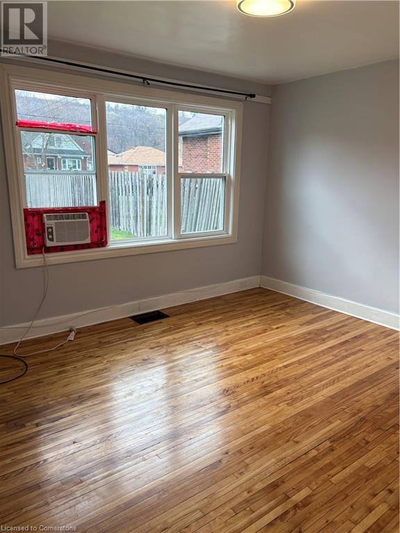 359 Rosedale Avenue Unit# Main, Hamilton, Ontario  L8K 4N9 - Photo 8 - 40721885