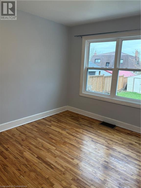 359 Rosedale Avenue Unit# Main, Hamilton, Ontario  L8K 4N9 - Photo 9 - 40721885
