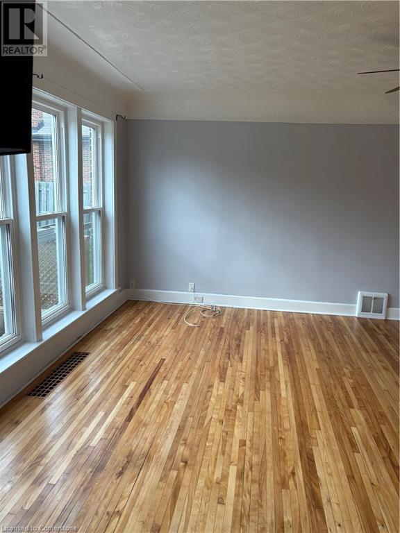 359 Rosedale Avenue Unit# Main, Hamilton, Ontario  L8K 4N9 - Photo 2 - 40721885