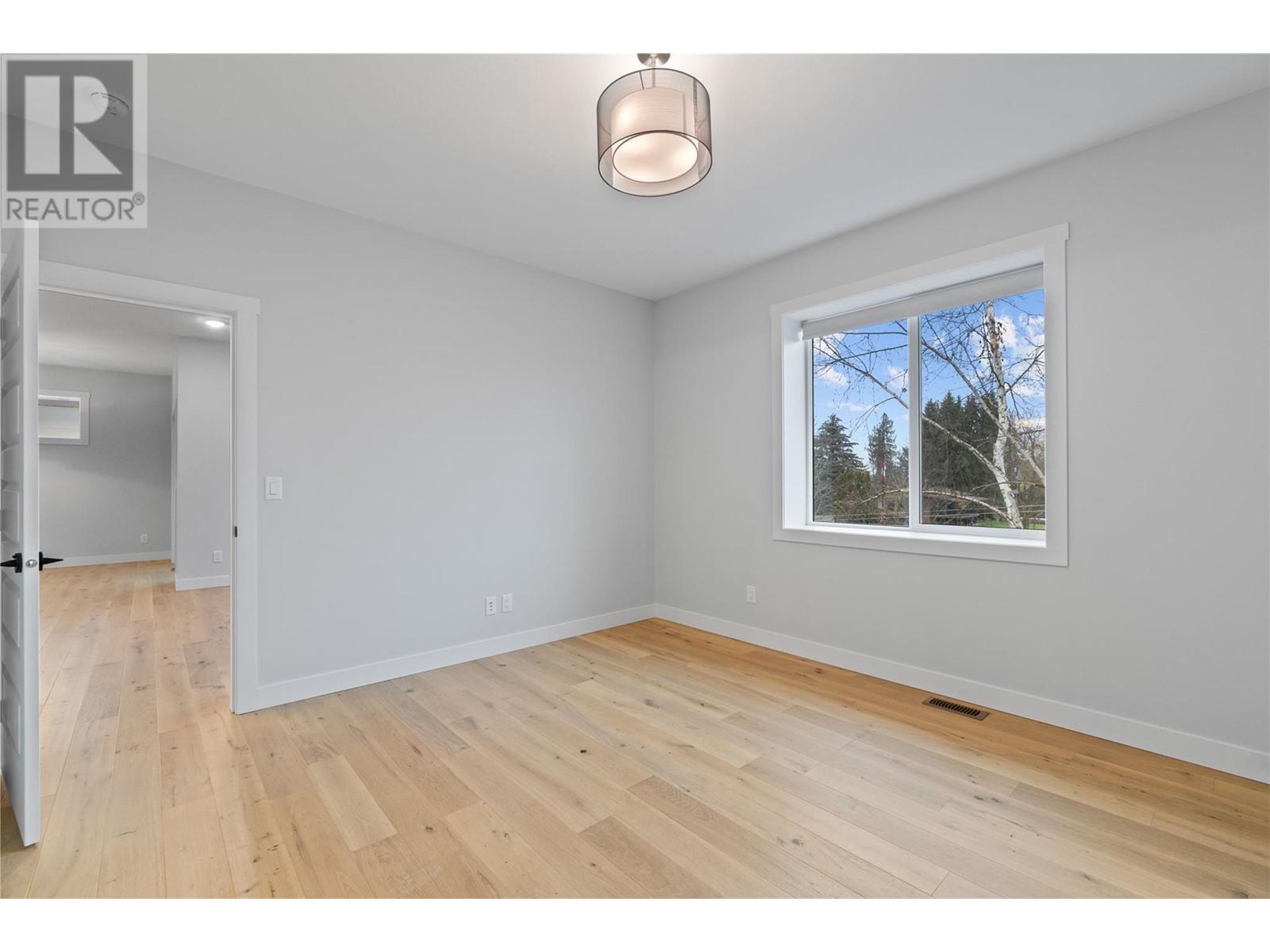 Property at 1840 10 Street SW Unit# 7 image 2