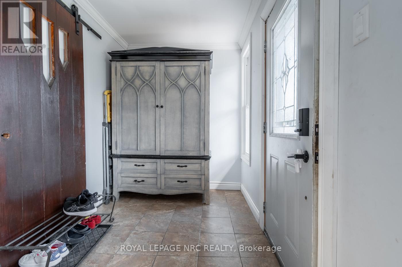 Property at 2533 AIRLINE STREET image 4