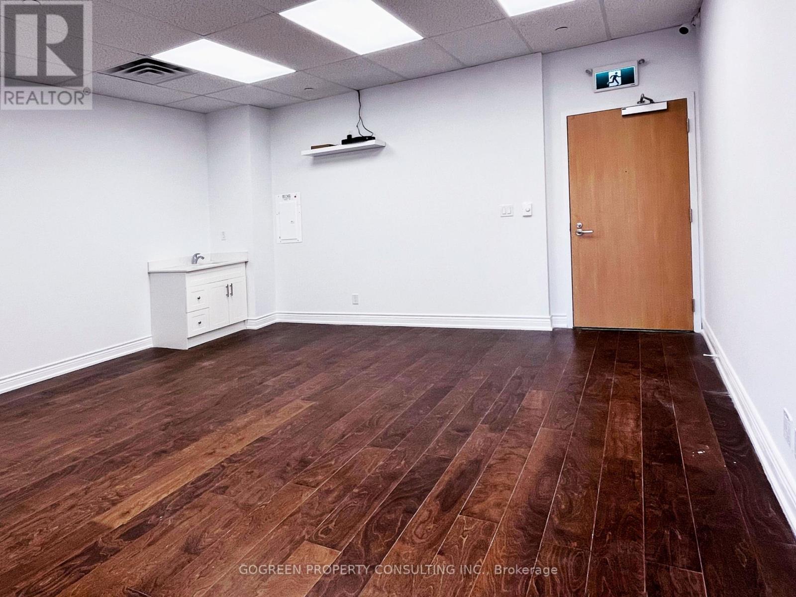 218 - 15 Wellesley Street W, Toronto, Ontario  M4Y 0G7 - Photo 7 - C12106604