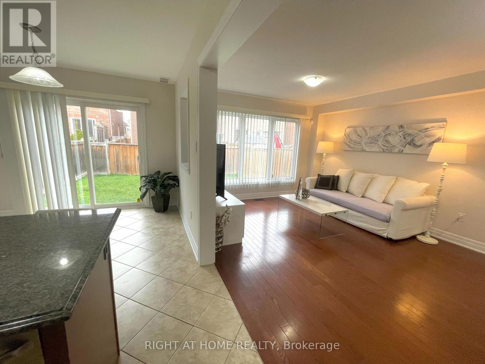 Property at 933 ASLETON BOULEVARD image 5