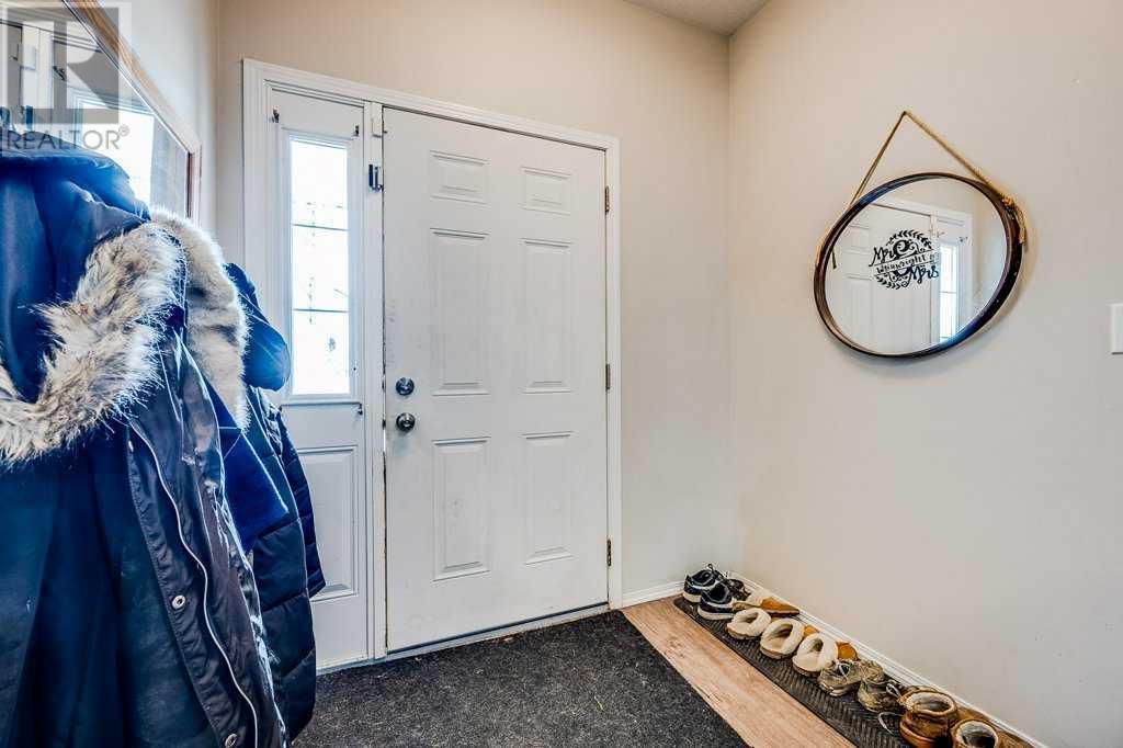 Property at 179 Garrison Circle W image 4