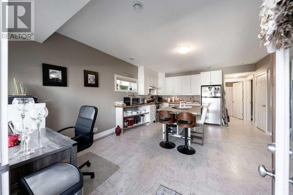36 Westridge Road, Okotoks, Alberta  T1S 0G7 - Photo 25 - A2214638