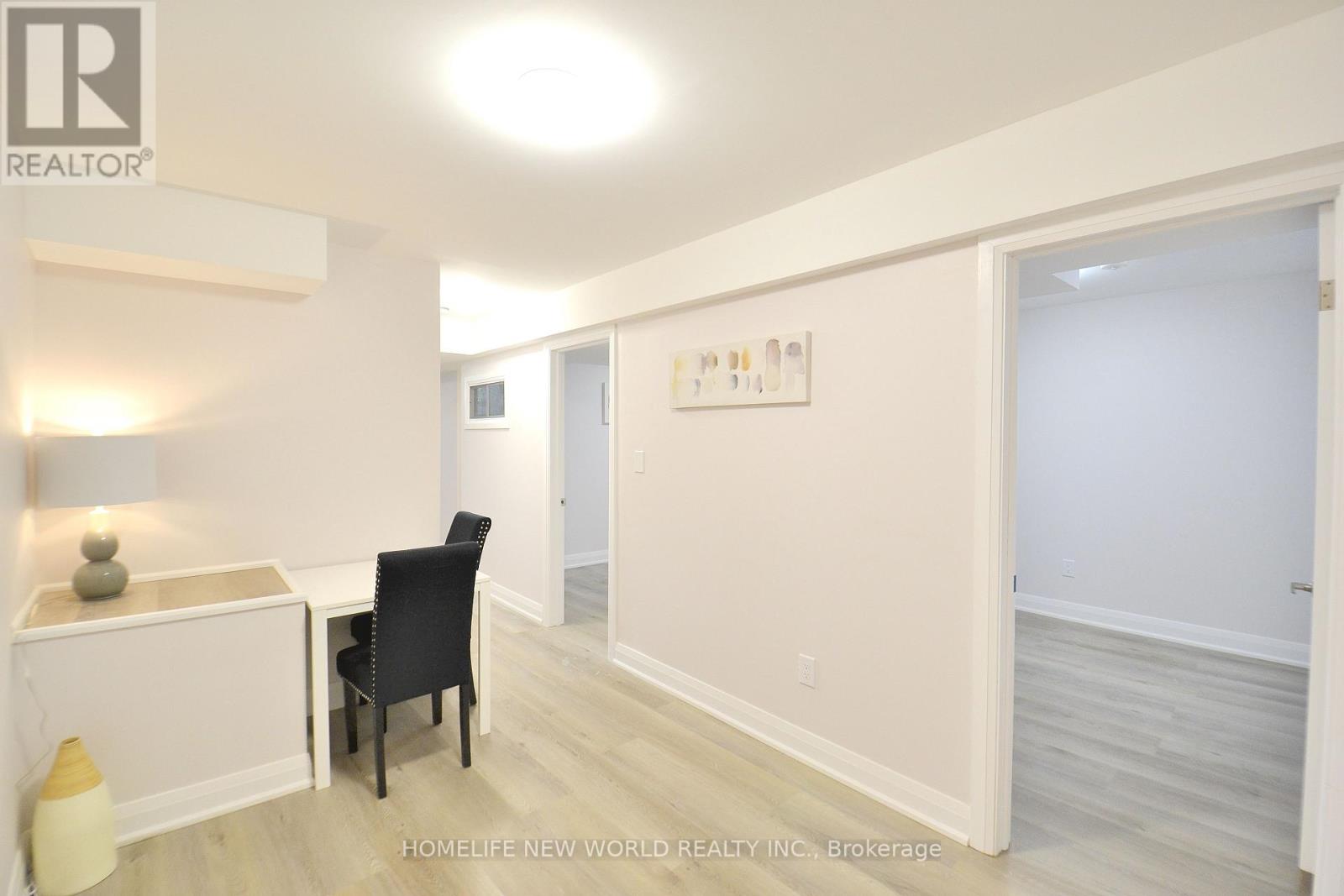 Lower - 27 Nightingale Street, Hamilton (Landsdale), Ontario  L8L 1R5 - Photo 2 - X12106626