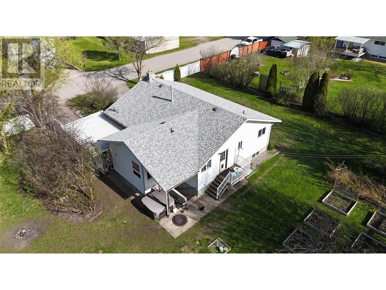 4975 Vernon Street, Grand Forks, British Columbia  V0H 1H5 - Photo 8 - 10345193
