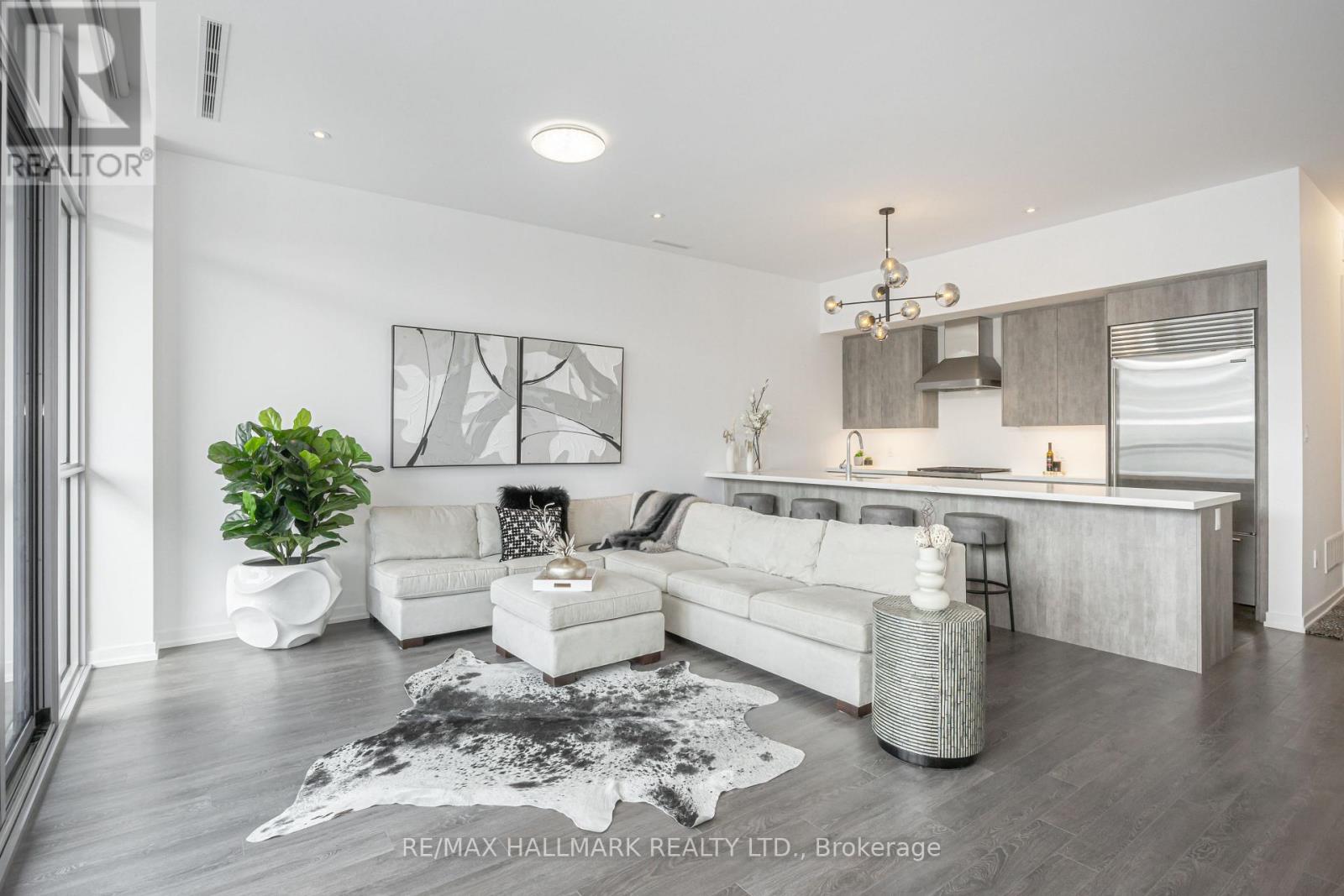 3712 Ferretti Court, Innisfil, Ontario  L9S 0N6 - Photo 19 - N12106611