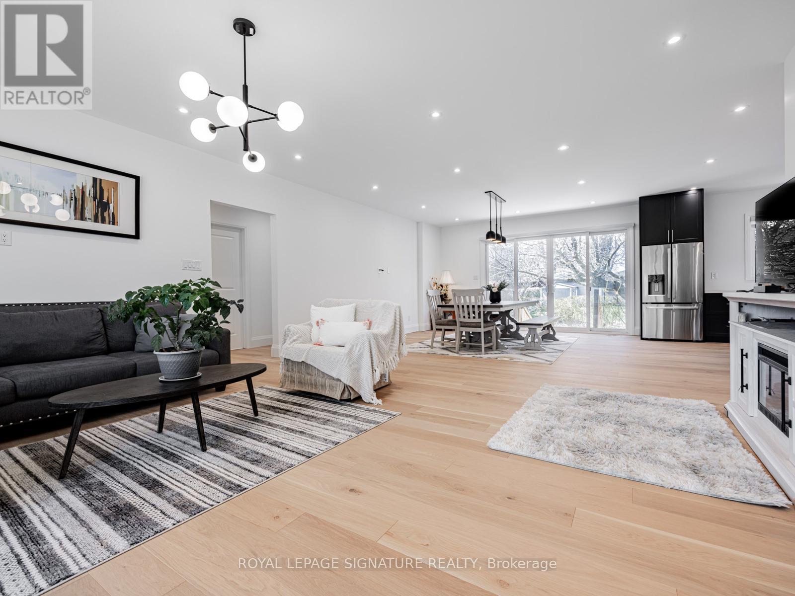 Property at 22 YORKLEIGH AVENUE image 5