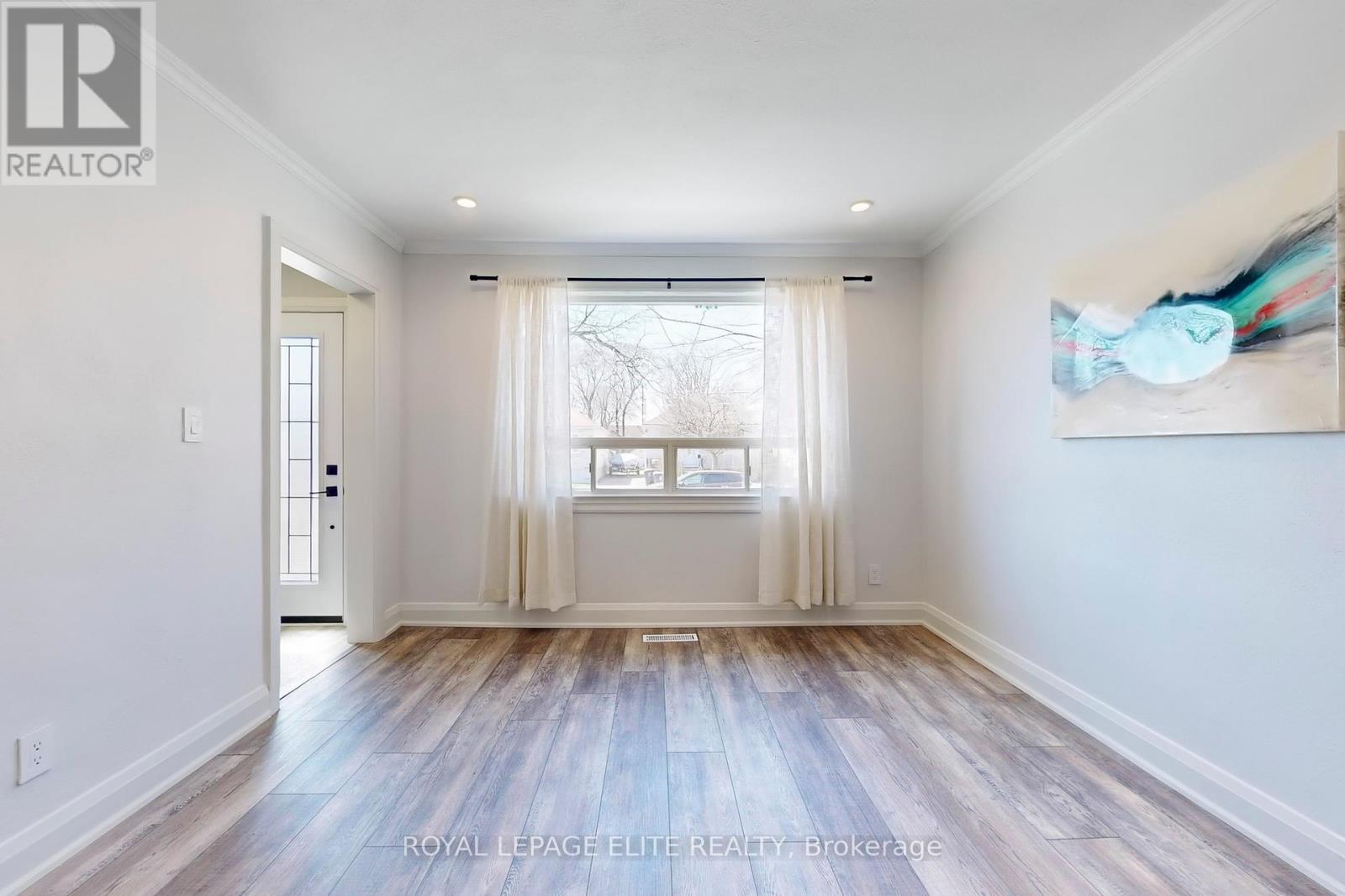 15 Stock Avenue, Toronto, Ontario  M8Z 5C3 - Photo 25 - W12090550