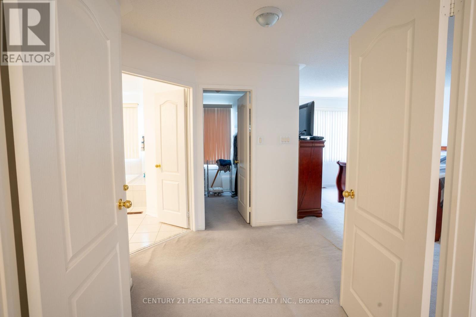 24 Tobosa Trail, Brampton, Ontario  L6R 2B4 - Photo 27 - W12106653