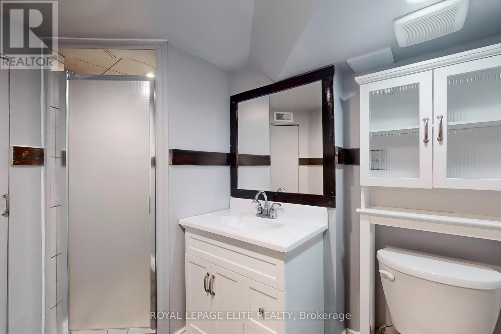 15 Stock Avenue, Toronto, Ontario  M8Z 5C3 - Photo 35 - W12090550