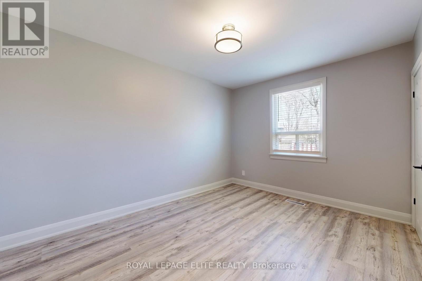 15 Stock Avenue, Toronto, Ontario  M8Z 5C3 - Photo 33 - W12090550