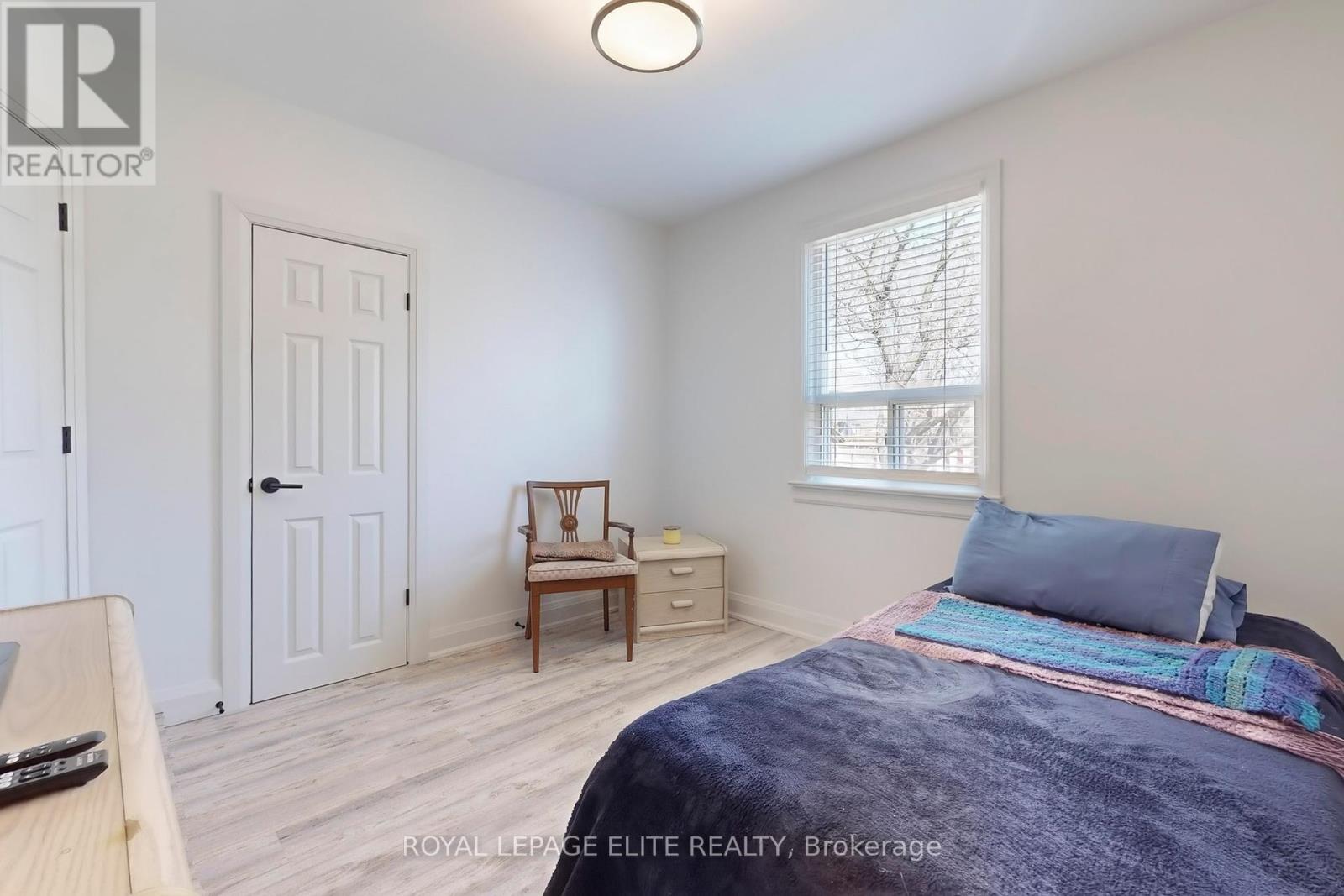 15 Stock Avenue, Toronto, Ontario  M8Z 5C3 - Photo 31 - W12090550