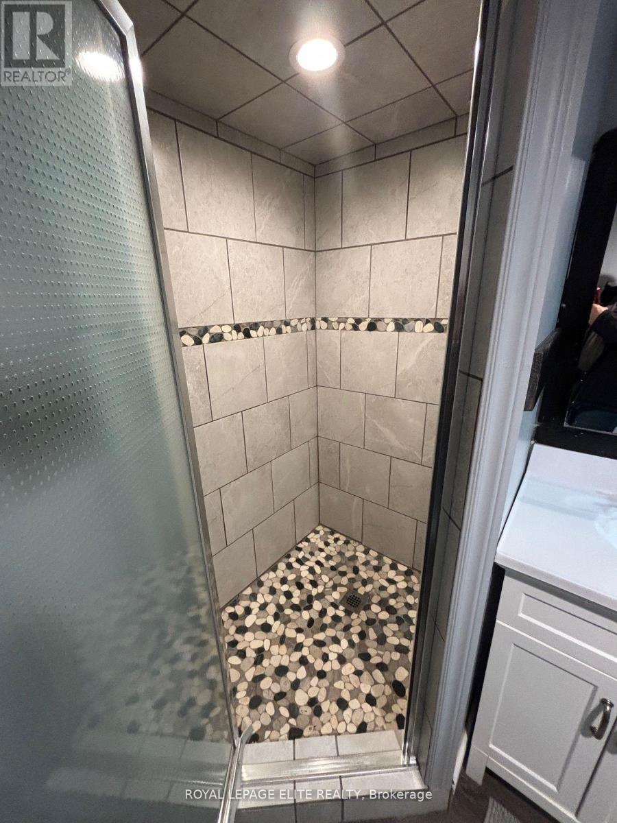 15 Stock Avenue, Toronto, Ontario  M8Z 5C3 - Photo 36 - W12090550