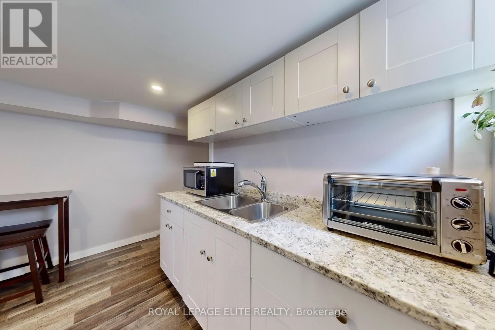 15 Stock Avenue, Toronto, Ontario  M8Z 5C3 - Photo 42 - W12090550