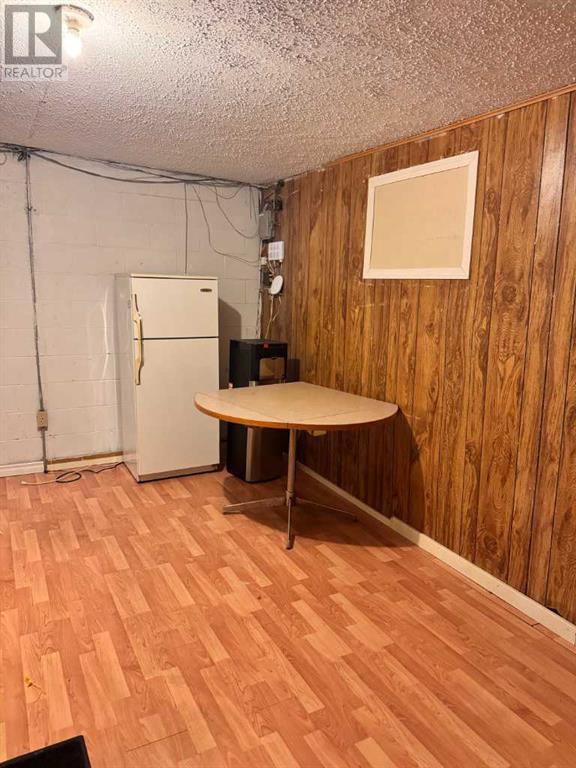 5011 50 Street, Innisfail, Alberta  T4G 1S7 - Photo 12 - A2207271