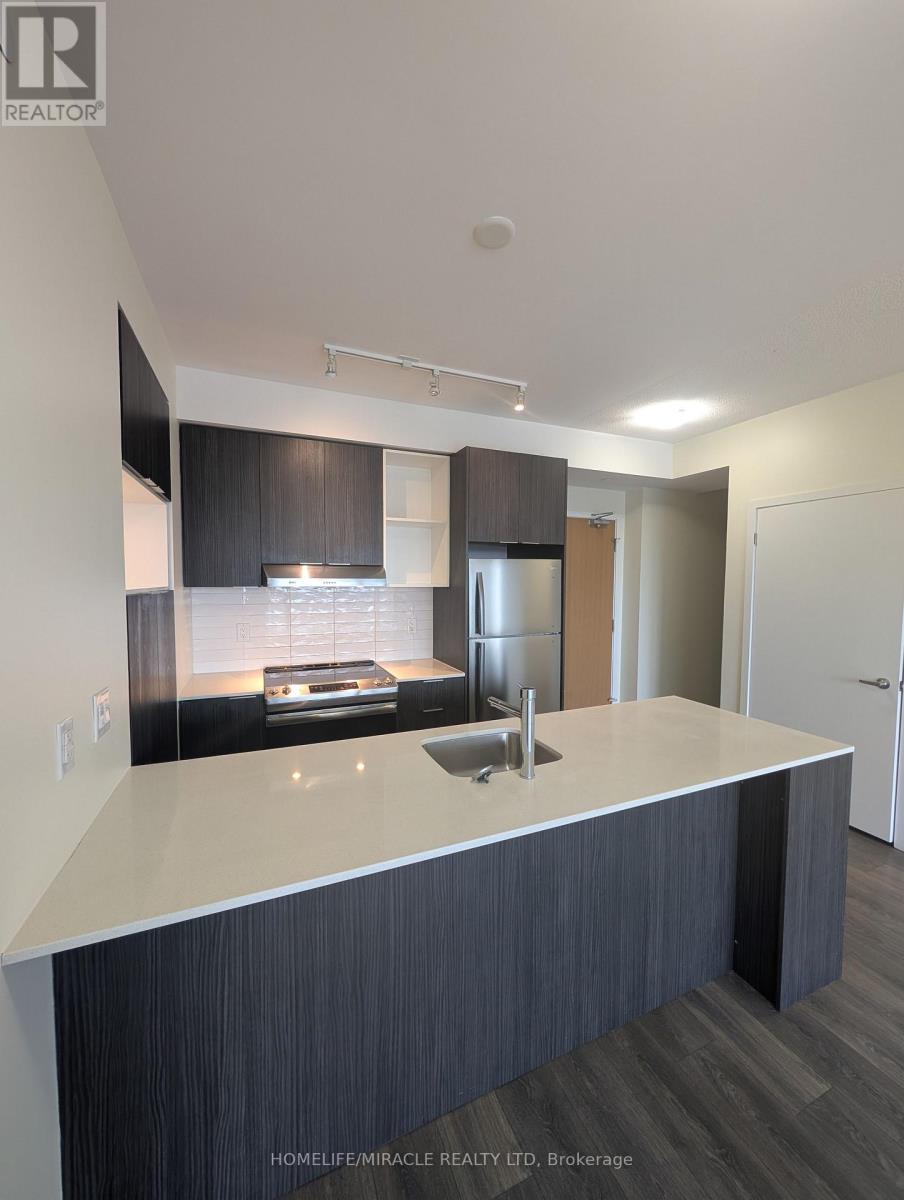 1611 - 2520 Eglinton Avenue W, Mississauga, Ontario  L5M 0Y4 - Photo 2 - W12106656