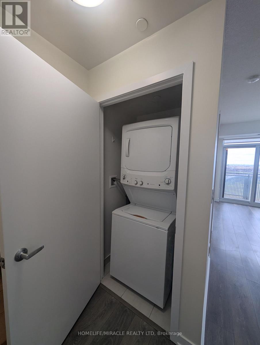 1611 - 2520 Eglinton Avenue W, Mississauga, Ontario  L5M 0Y4 - Photo 9 - W12106656