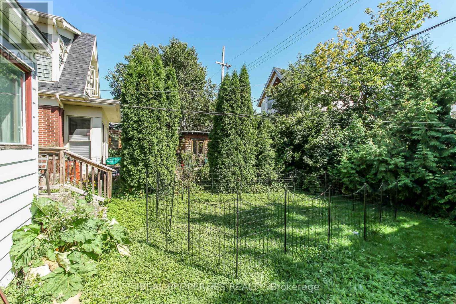 26 Clegg Street, Ottawa, Ontario  K1S 0H8 - Photo 14 - X12106667