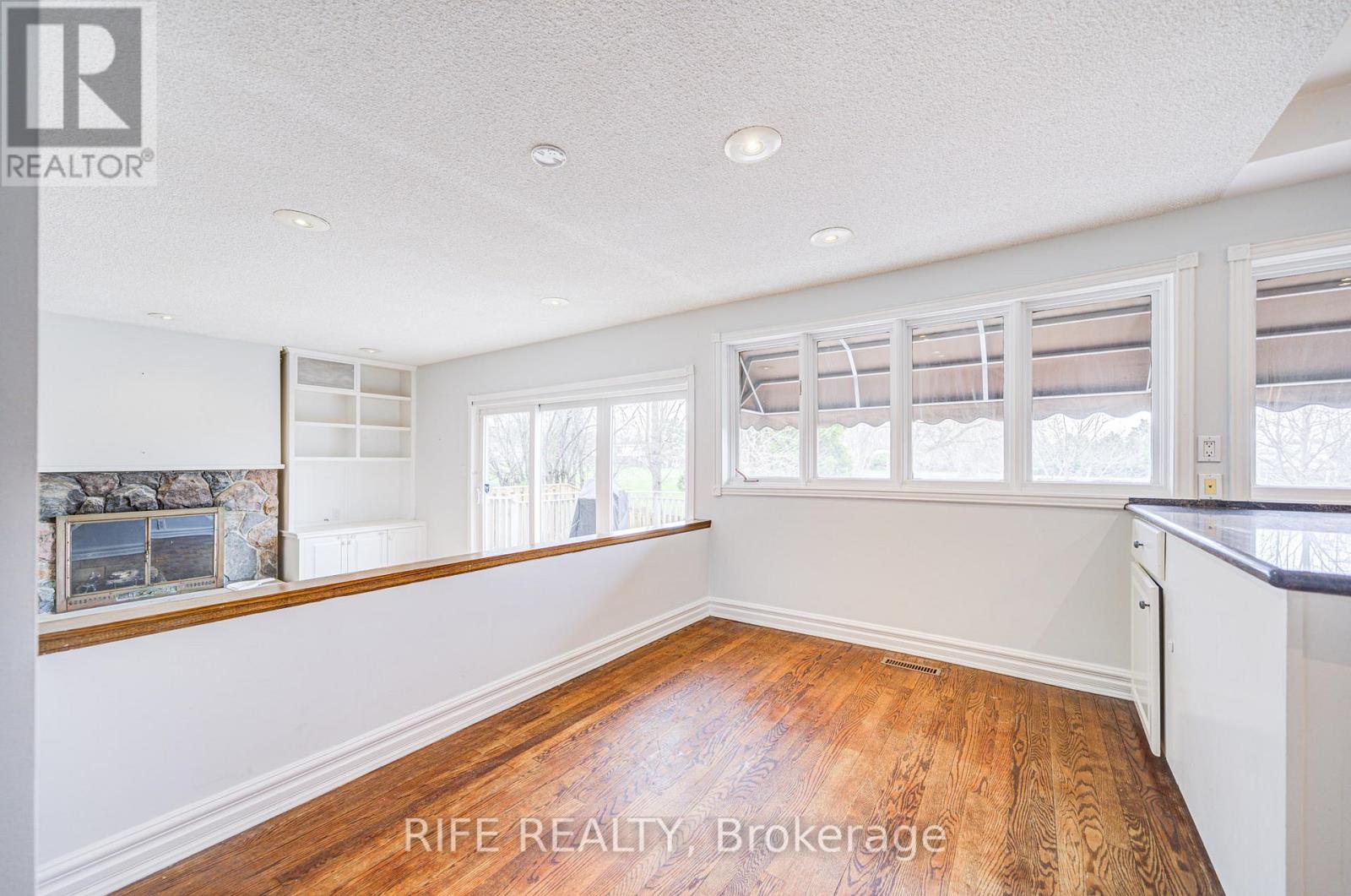 17 Bramble Drive, Toronto, Ontario  M3B 2E9 - Photo 12 - C12103243