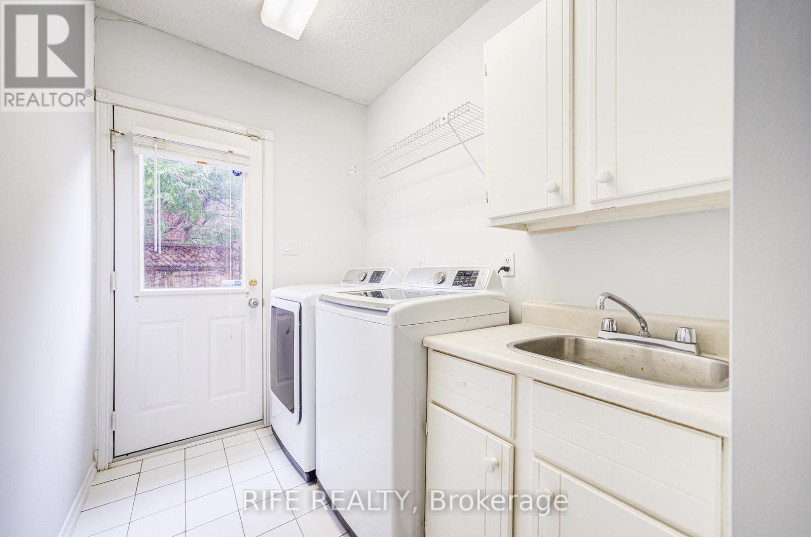 17 Bramble Drive, Toronto, Ontario  M3B 2E9 - Photo 19 - C12103243