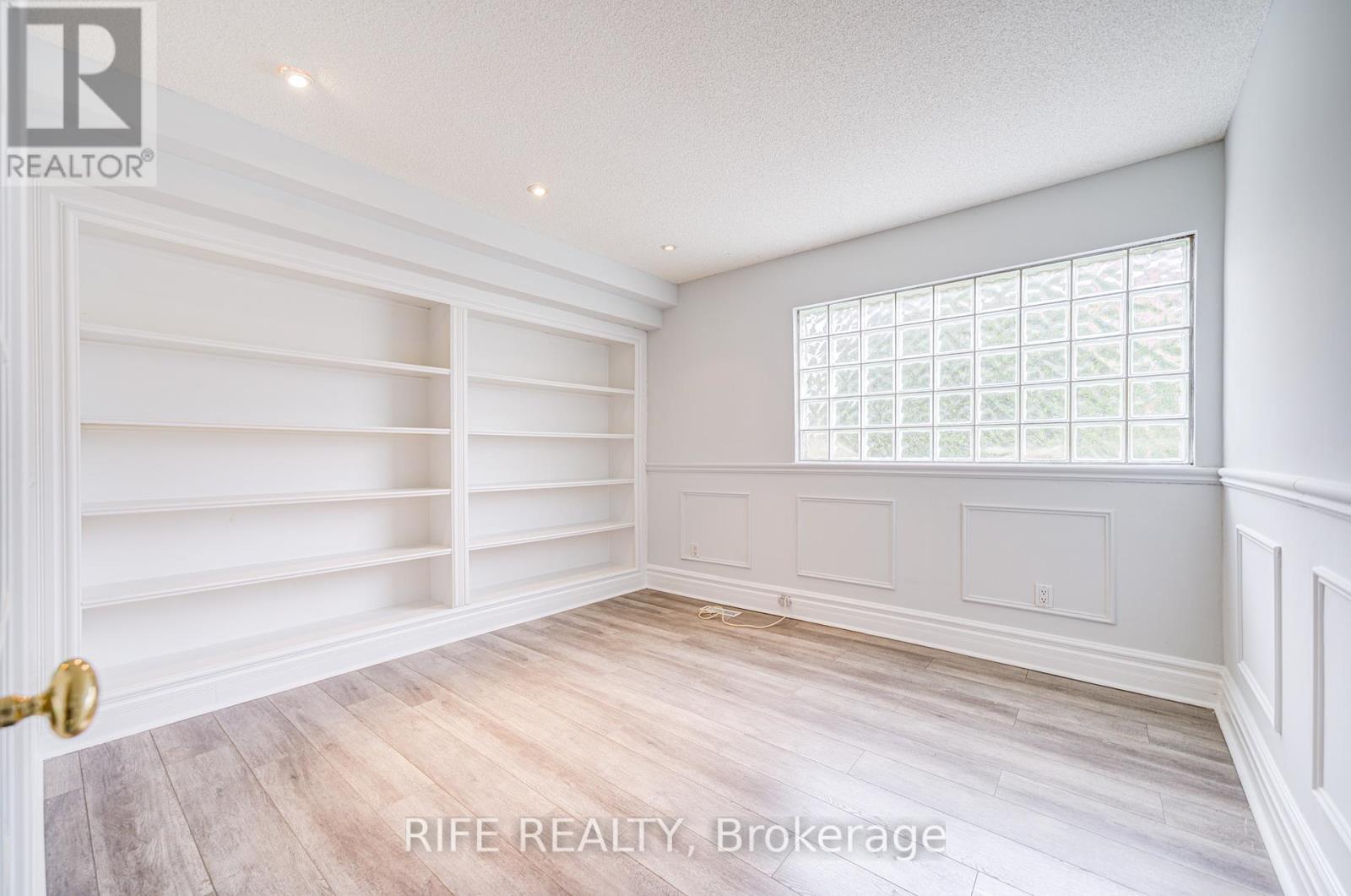 17 Bramble Drive, Toronto, Ontario  M3B 2E9 - Photo 28 - C12103243