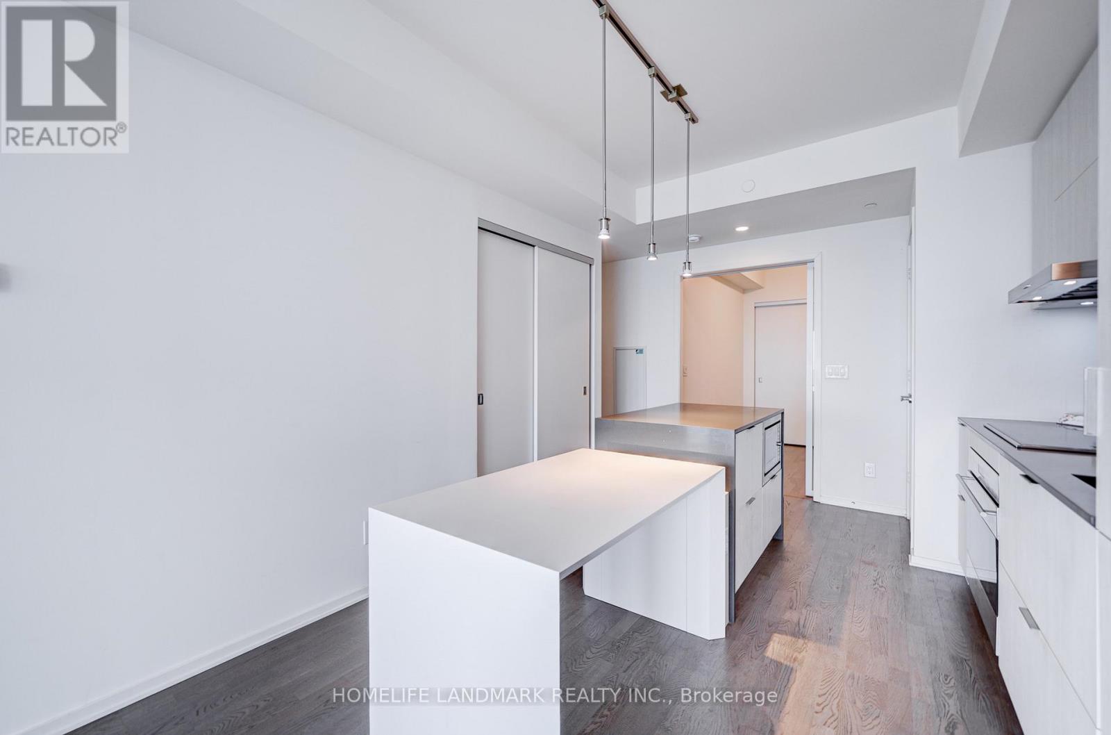 6108 - 1 Bloor Street E, Toronto, Ontario  M4W 1A9 - Photo 17 - C12106682