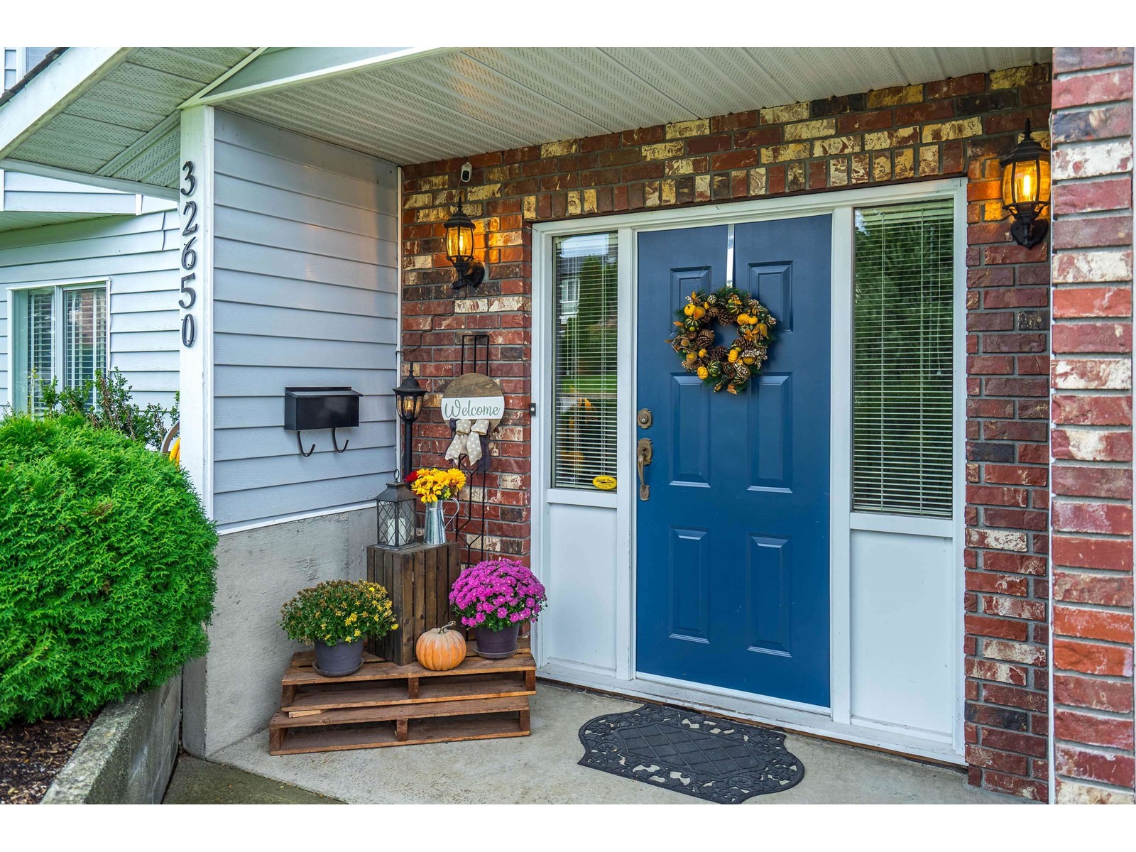 Property at 32650 CHEHALIS DRIVE image 3