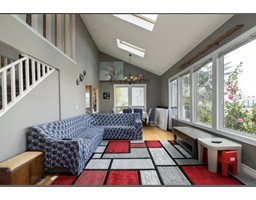 11378 River Road, Surrey, Ca